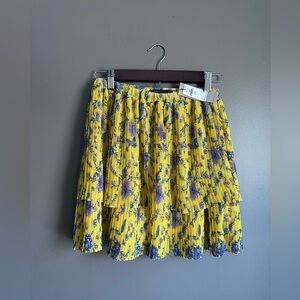 Banana Republic Fit Flare Skirt Size XX-Small Pleated Tiered Yellow Skirt